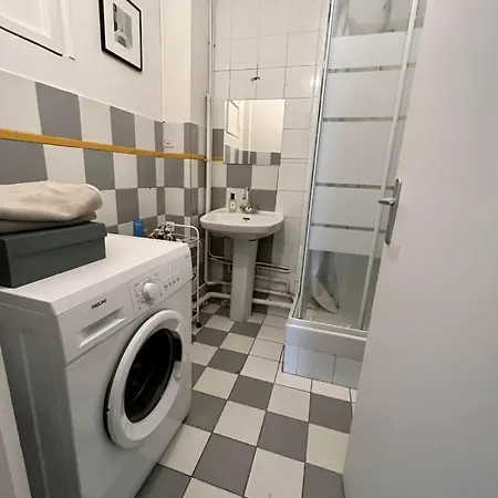 Charming Nest Near Montmartre 18th
